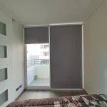 cortina-roller-black-out-gris