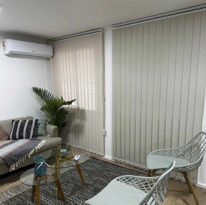 cortinas verticales showroom